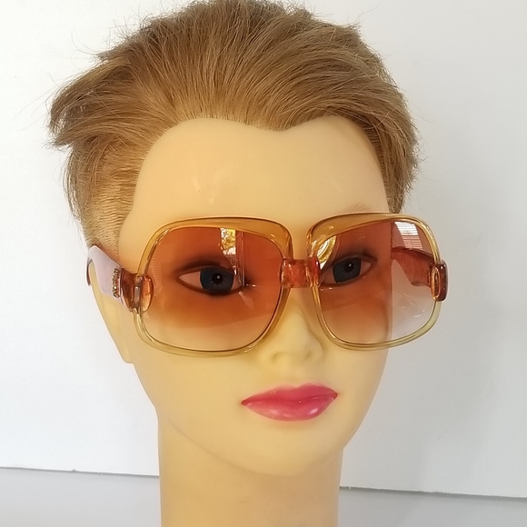 Extra pics for VINTAGE YVES SAINT LAURENT YSL PARIS 1970's OVERSIZED SUNGLASSES - Picture 8 of 16
